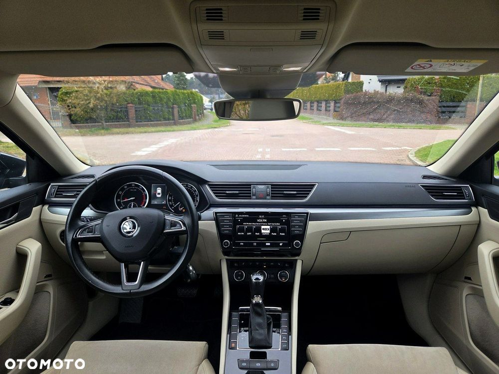 Skoda Superb 1.8 TSI Sportline DSG - 13
