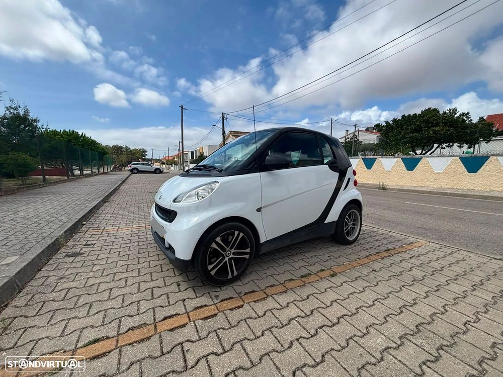 Smart ForTwo Coupé 1.0 mhd Pure 61 Softouch - 6