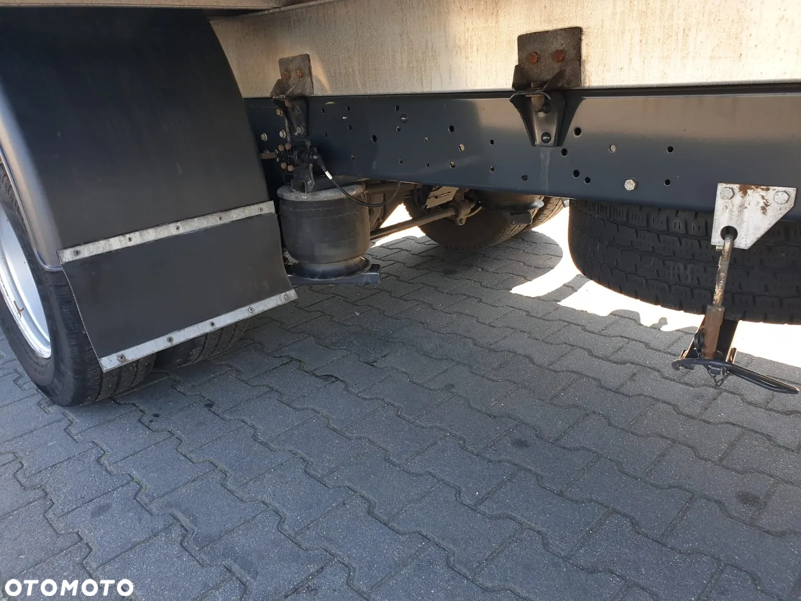 Iveco DAILY 72C18 70C18 HI-MATIC EURO 6E FIRANKA+SUWANY DACH+WINDA 1000 kg - 9