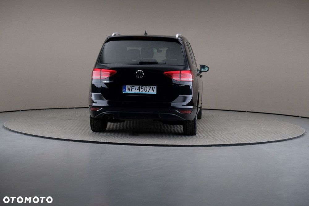 Volkswagen Touran - 5
