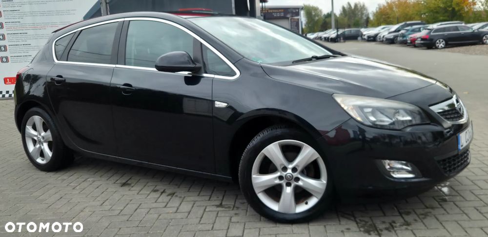 Opel Astra 2012