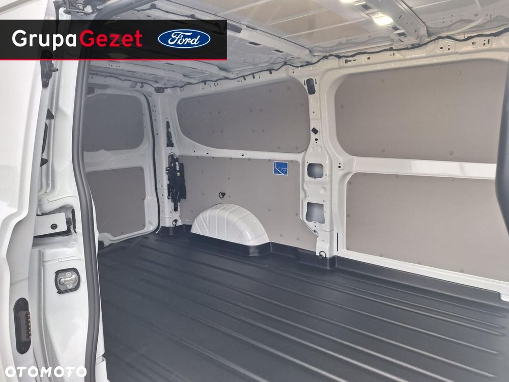 Ford Transit Custom - 13