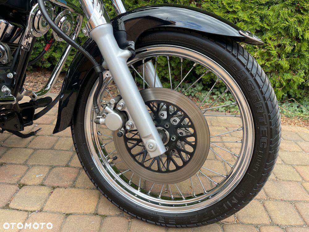 Suzuki Intruder - 19