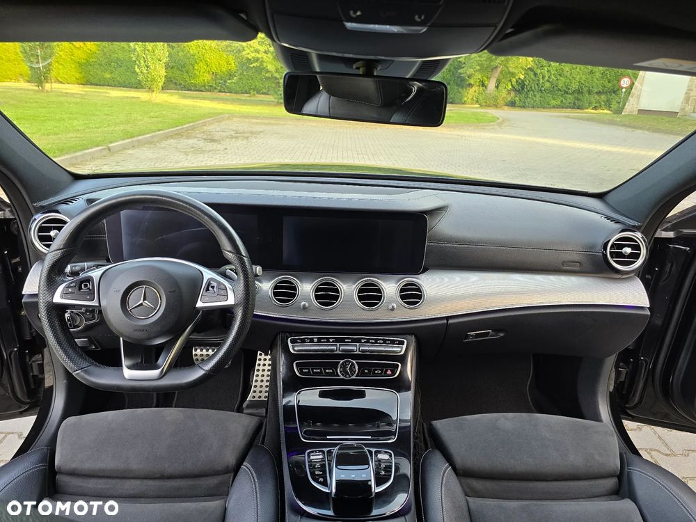 Mercedes-Benz Klasa E 220 d T 9G-TRONIC AMG Line - 28