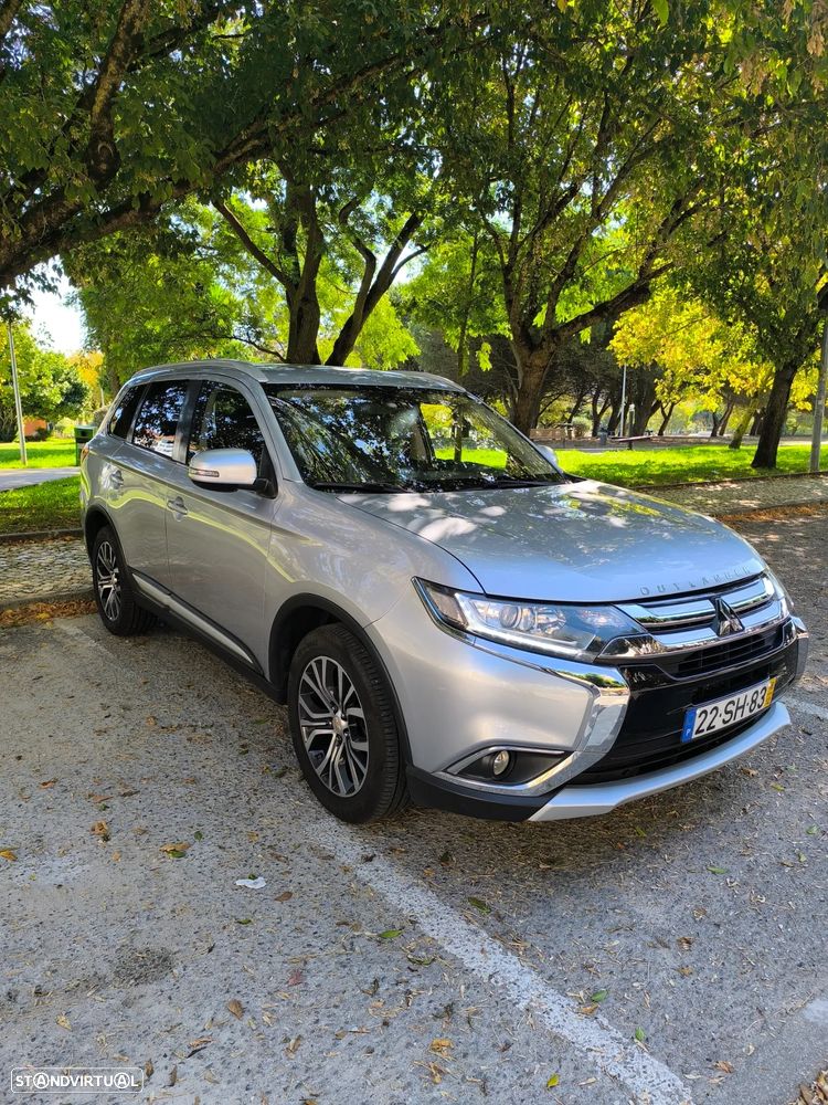 Mitsubishi Outlander 2.2 DI-D Instyle Navi - 3