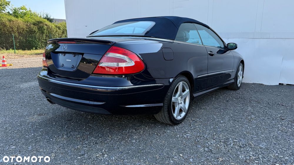 Mercedes-Benz CLK - 16