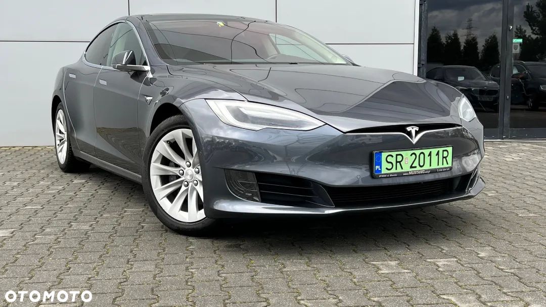 Tesla Model S Standard Reichweite - 1