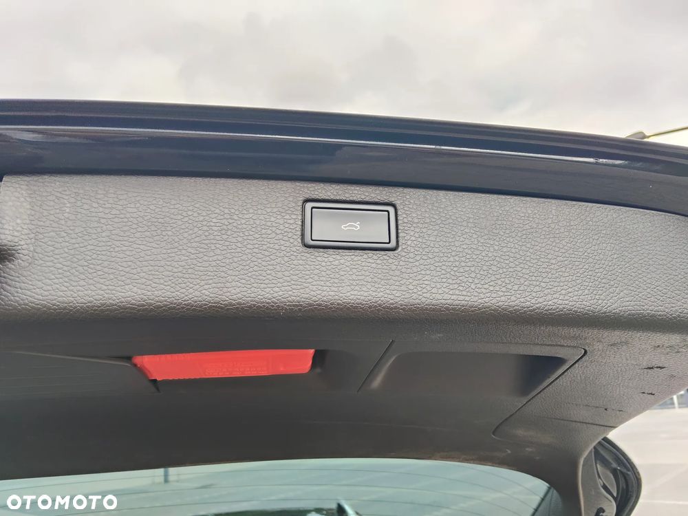 Volkswagen Passat 2.0 TDI DSG BlueMotion Technology Highline - 14
