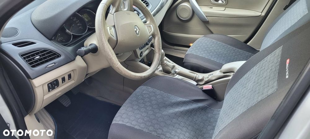 Renault Fluence 1.5 dCi Privilege - 5