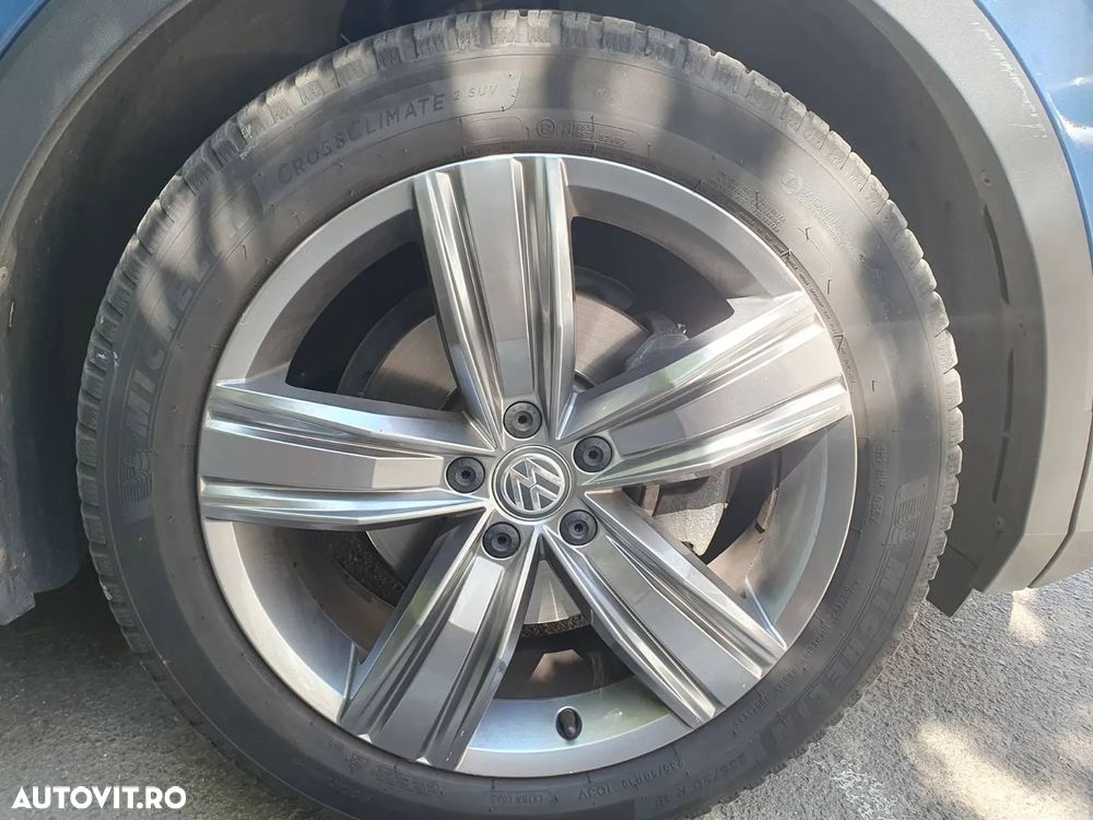Volkswagen Tiguan Allspace 2.0 TDI SCR 4Motion DSG Highline - 6