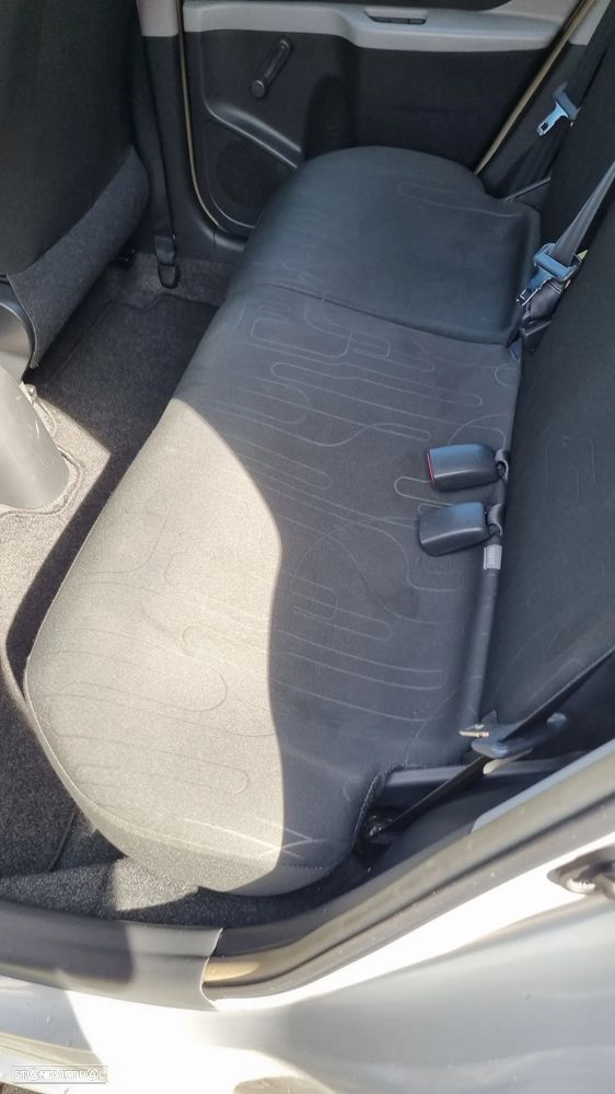 Toyota Yaris 1.0 VVT-i AC Manual+VSC - 15