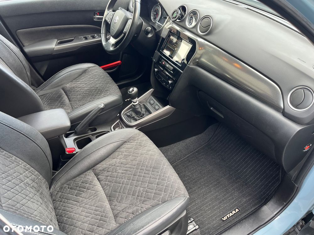 Suzuki Vitara 1.4 Boosterjet SHVS Elegance 2WD - 31