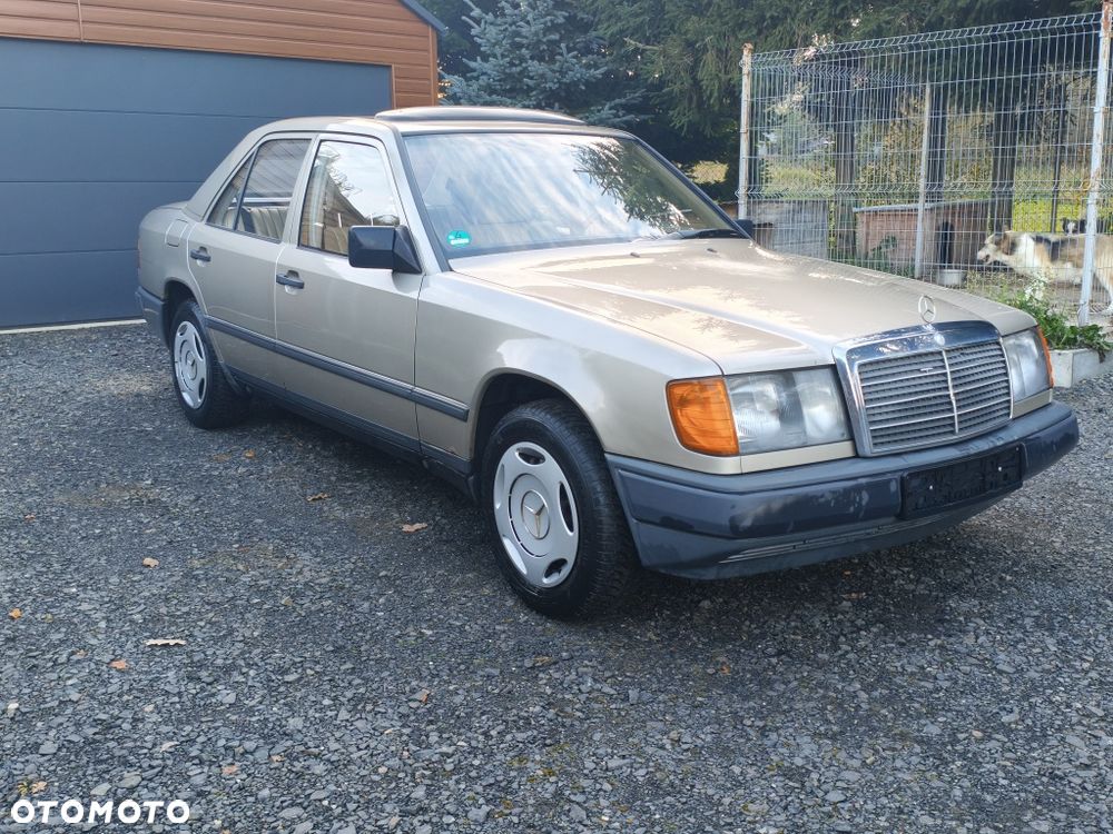Mercedes-Benz W124 (1984-1993)