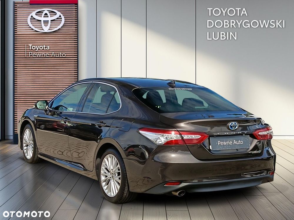 Toyota Camry 2.5 Hybrid Executive CVT - 3