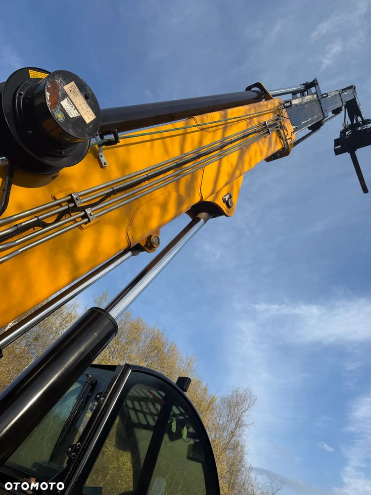 Haulotte HTL 4017 Ładowarka Teleskopowa Dźwig 17m. z Bocianem 22m. Łyżka szufla. widły z Hydraulicznym posuwem! Maszyna z Komuny Norweskiej! Jak Nowa z Salonu. DEKRA aktualna na cały osprzęt! Kamera + szybkozłącze! Bocian 5m. Szybka wolna jazda! Pełna Dokumentacja Serwisowa! Opony zero zużycia! Zero luzów i wycieków! Stabilizatory 2ośie. Wielka Okazja 3430 mtg! Webasto. Gniazdo 220v. Bogata Wersja Norweska - 22