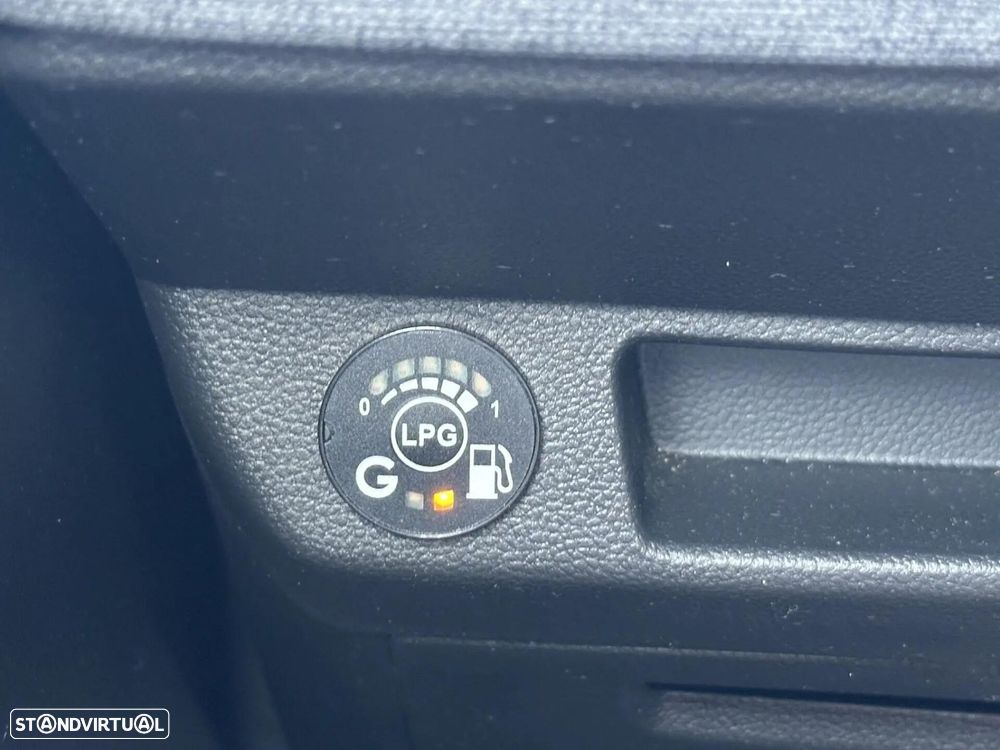 Renault Clio 1.0 TCe Techno Bi-Fuel - 32