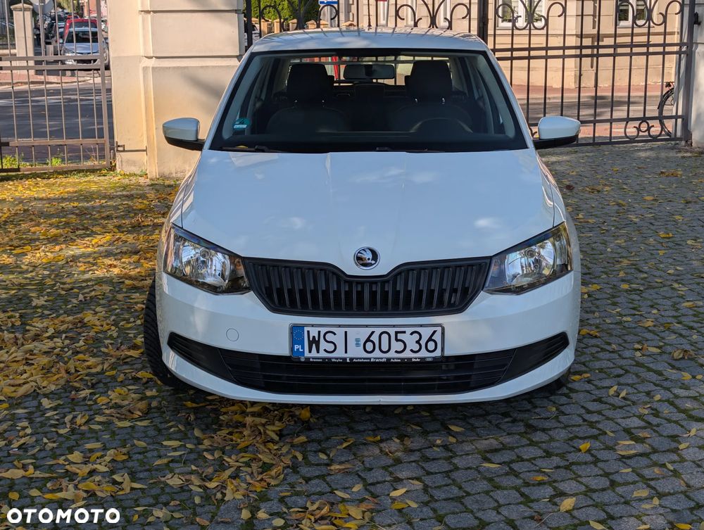 Skoda Fabia 2016 photo 3