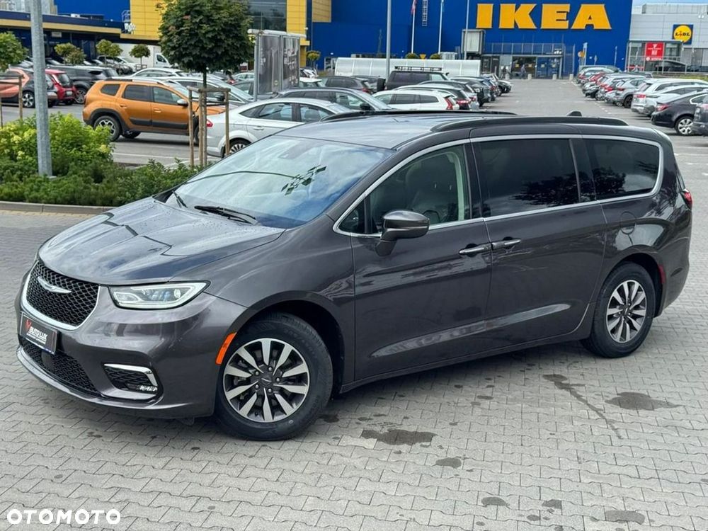 Chrysler Pacifica - 6