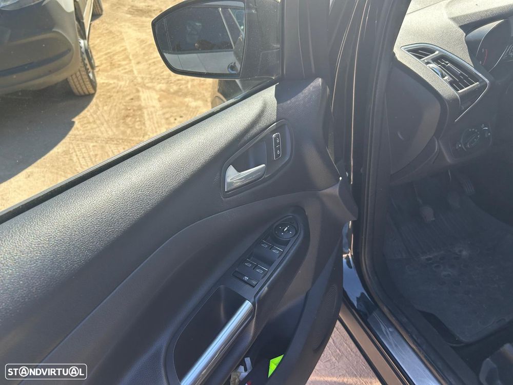 Ford Kuga 2.0 TDCi Titanium - 14