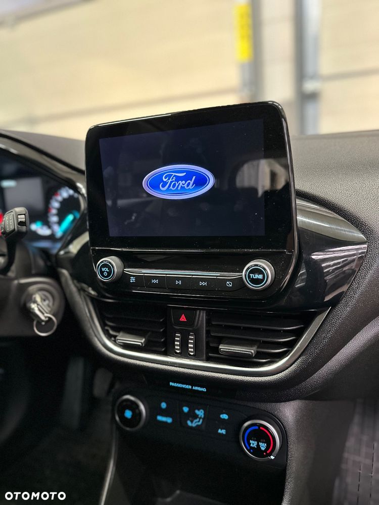 Ford Fiesta 1.0 EcoBoost S&S COOL&CONNECT - 14