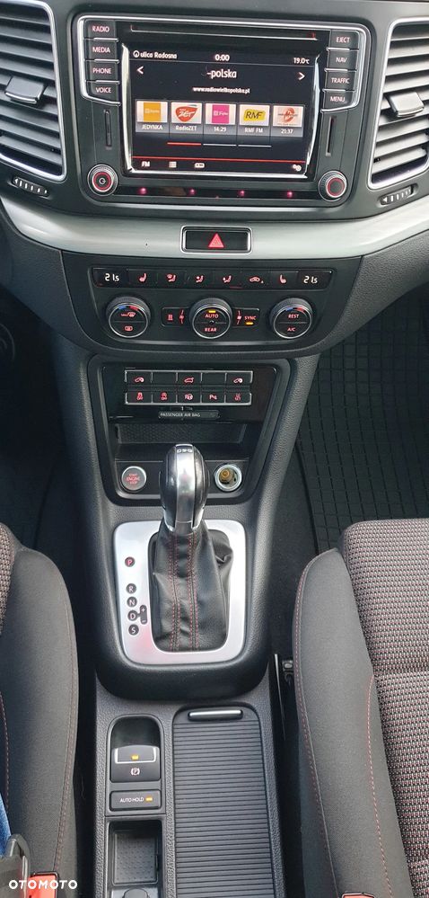 Volkswagen Sharan 2.0 TDI DSG BlueMotion Technology Beach - 34