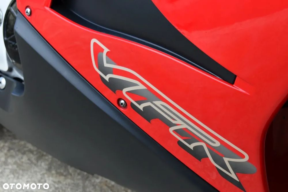 Honda VFR - 37