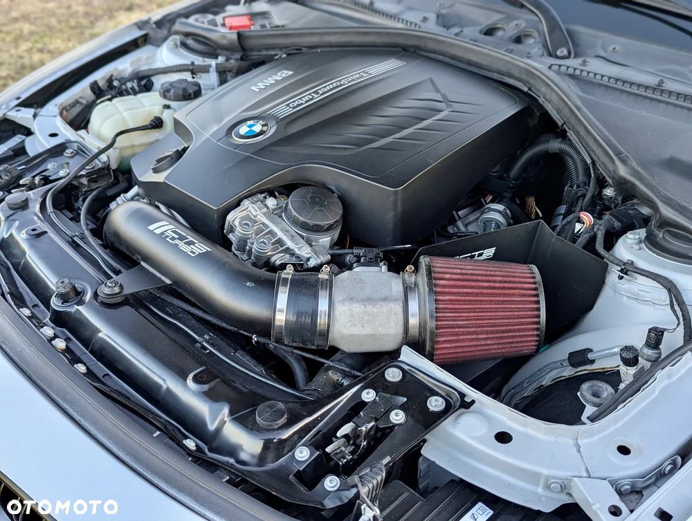 BMW Seria 3 335i xDrive Sport-Aut - 13