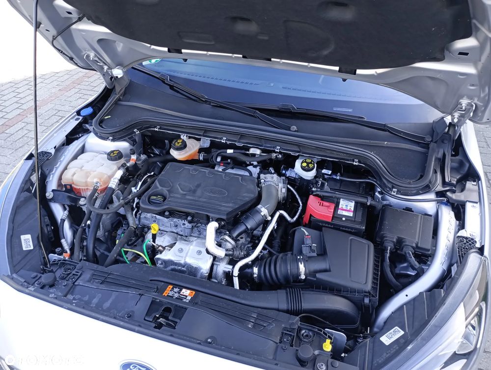 Ford Focus 1.5 EcoBlue Start-Stopp-System TITANIUM STYLE - 40
