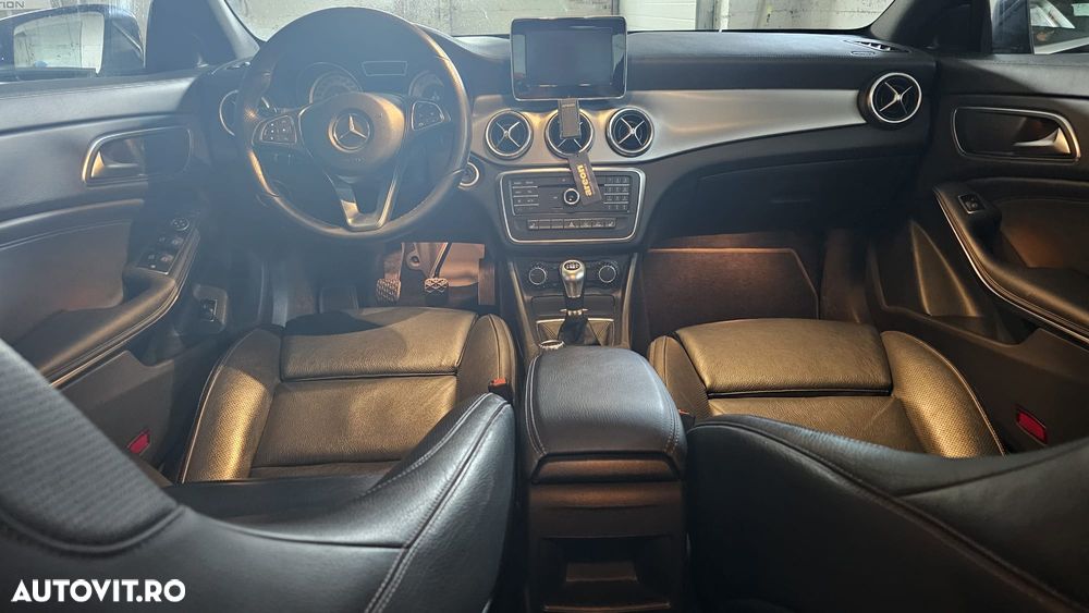 Mercedes-Benz CLA 200 - 5