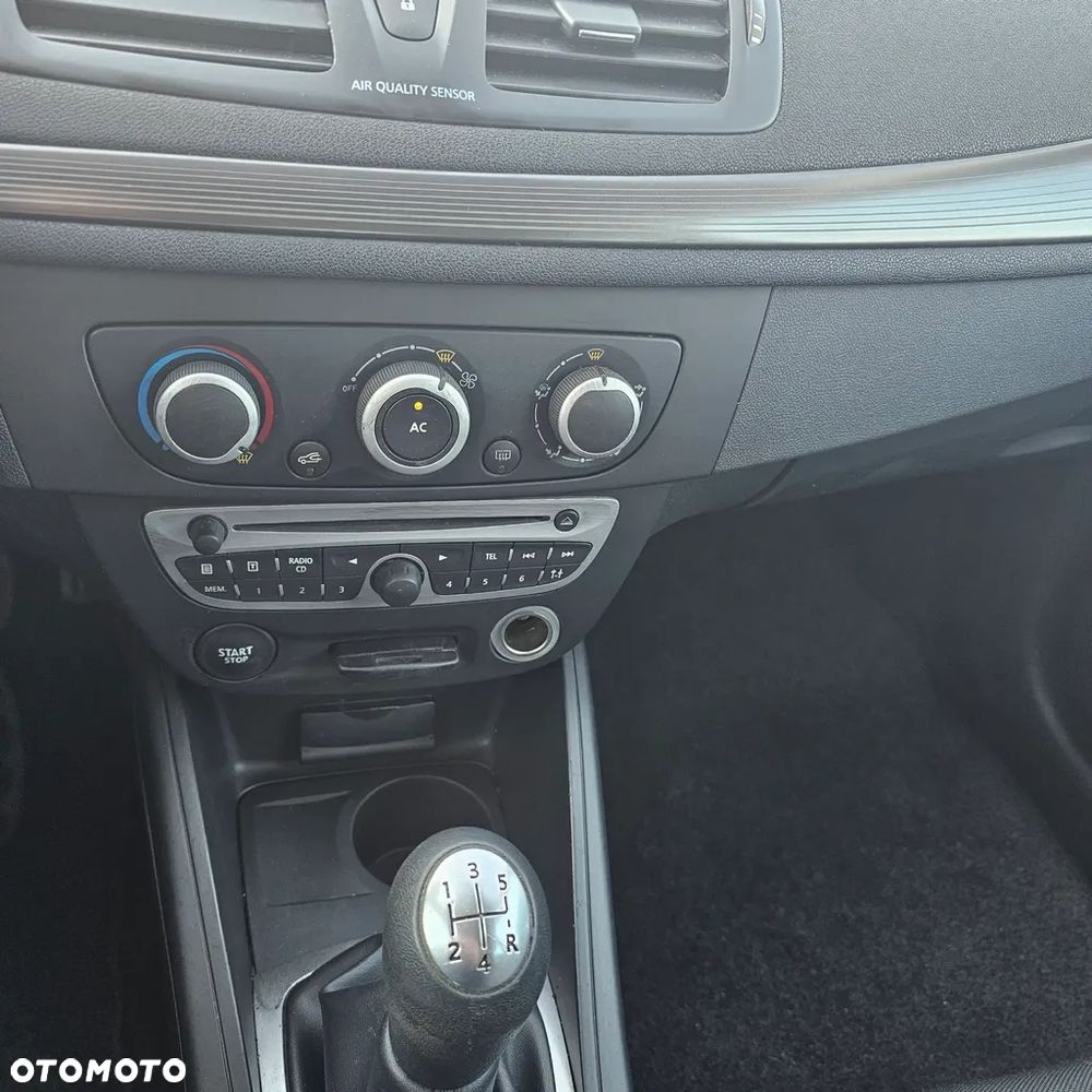 Renault Megane 1.6 16V 110 Paris - 21