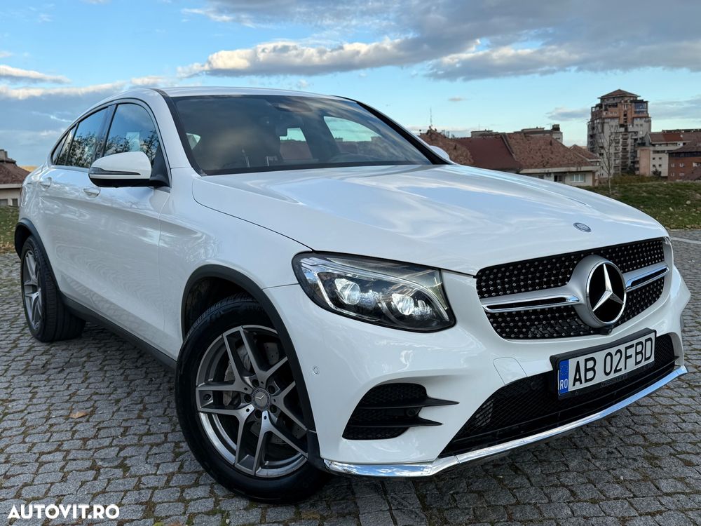 Mercedes-Benz GLC Coupe 250 4Matic 9G-TRONIC AMG Line - 2