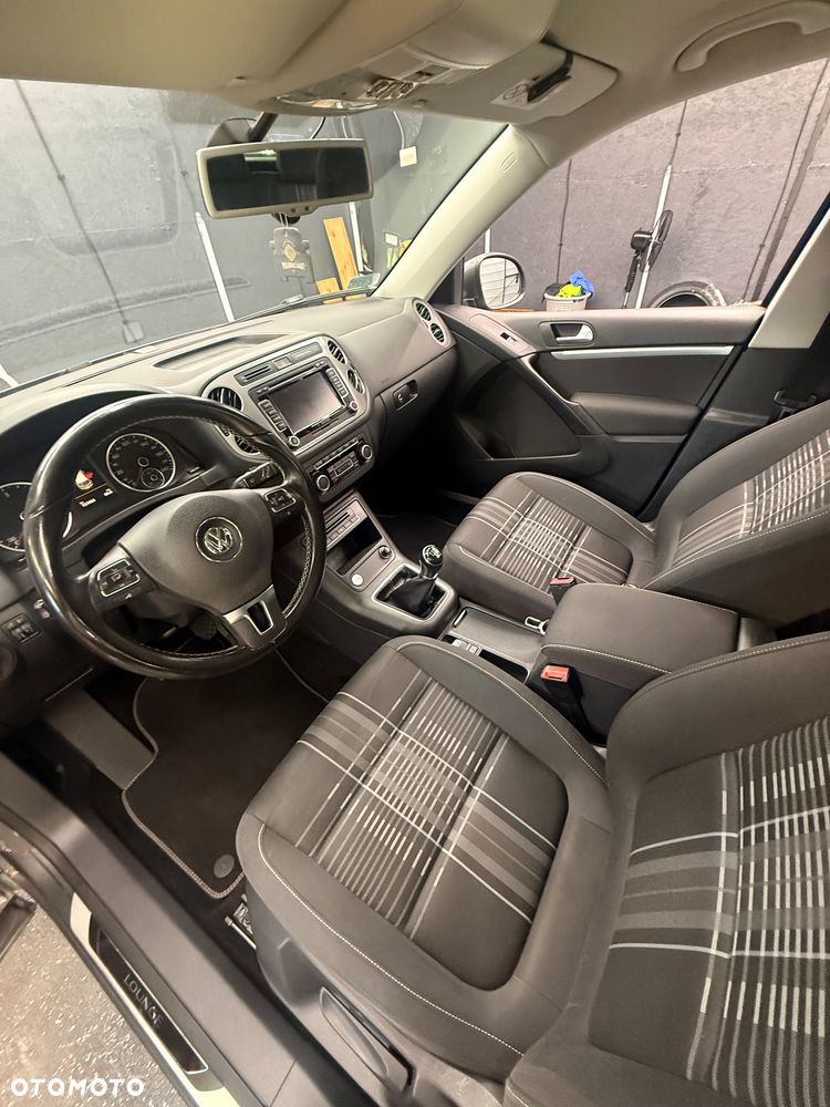 Volkswagen Tiguan 2.0 TDI DPF BlueMotion Technology Lounge Sport & Style - 5