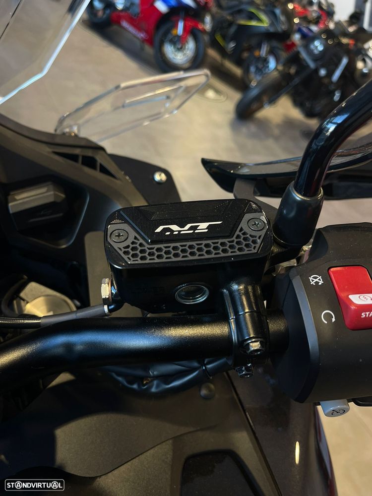 Honda NT 1100 - 3
