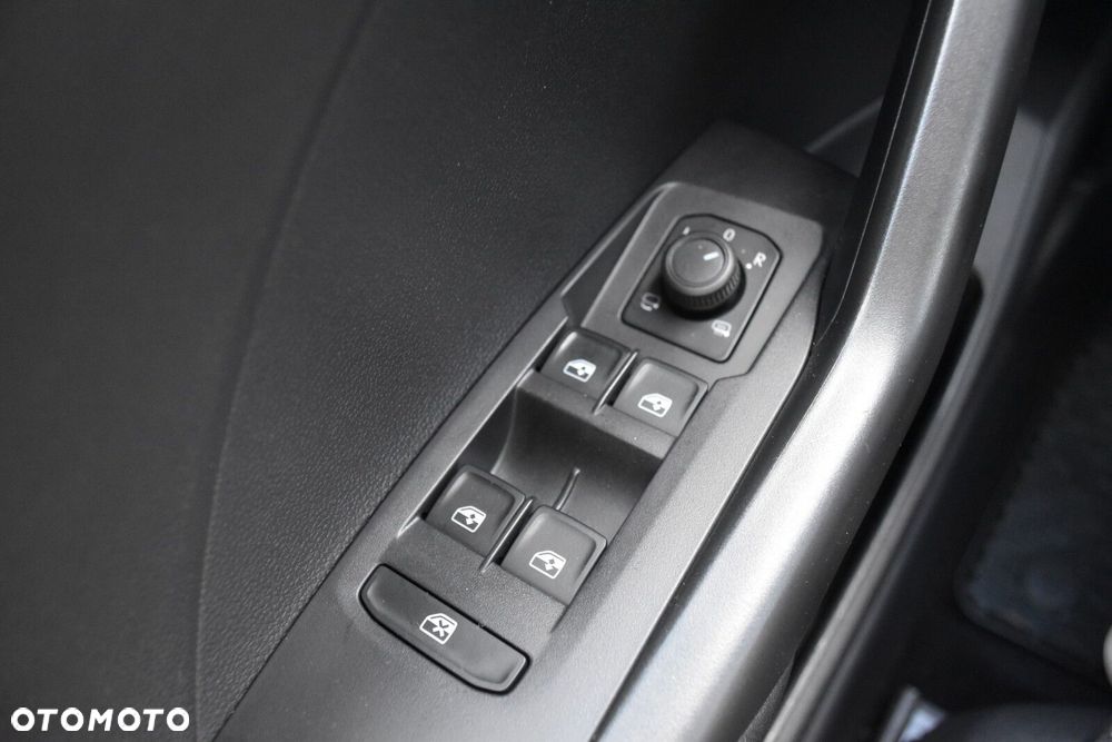 Volkswagen T-Cross - 25