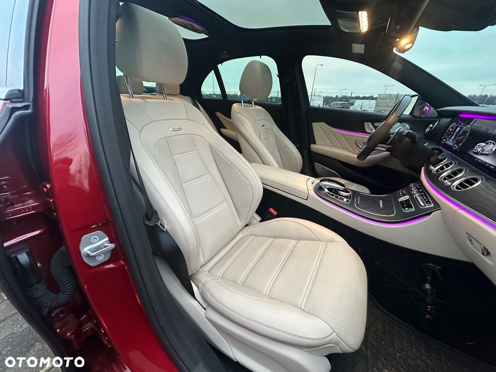 Mercedes-Benz Klasa E AMG 63 S 4Matic AMG Speedshift 9G-MCT - 15