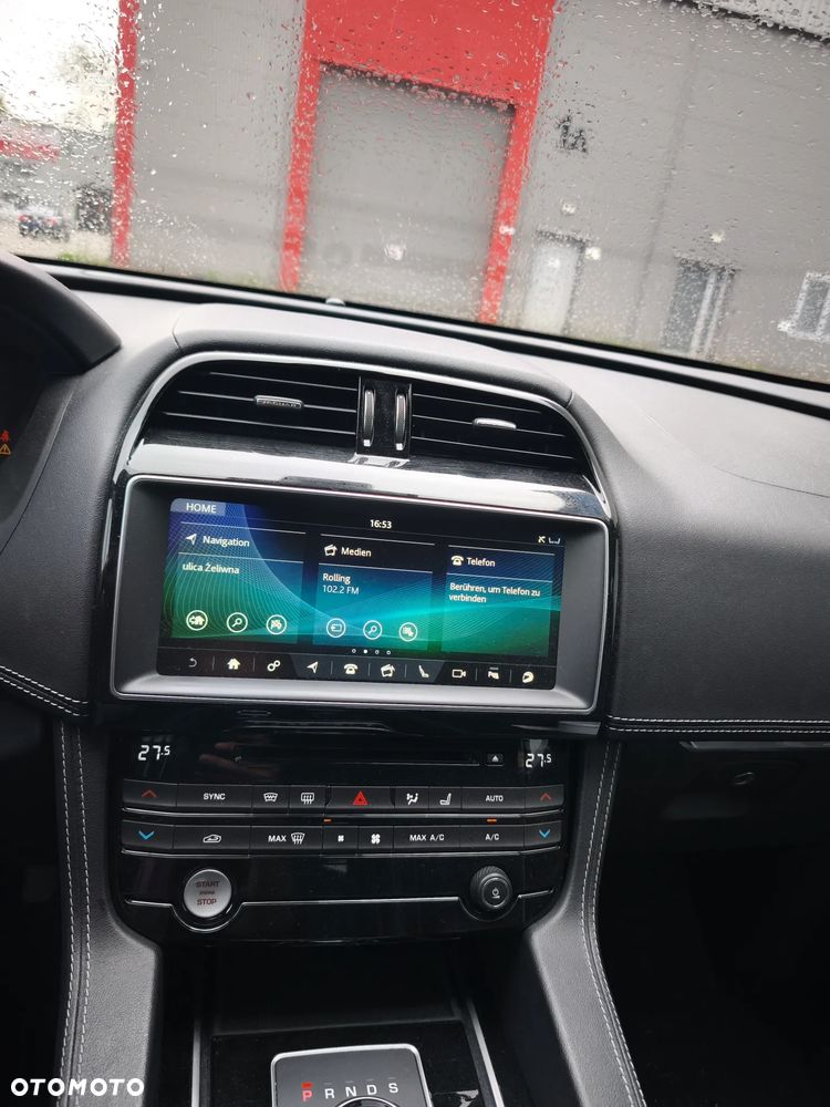 Jaguar F-Pace 30d AWD R-Sport - 17
