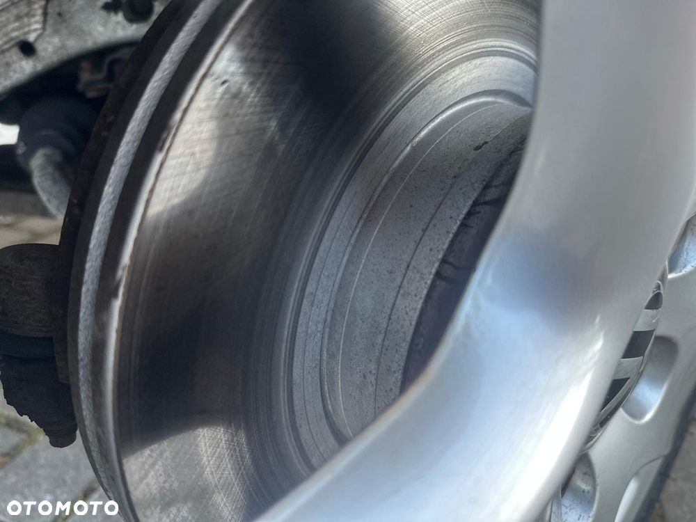 Volkswagen Sharan 2.0 Comfortline Family - 40