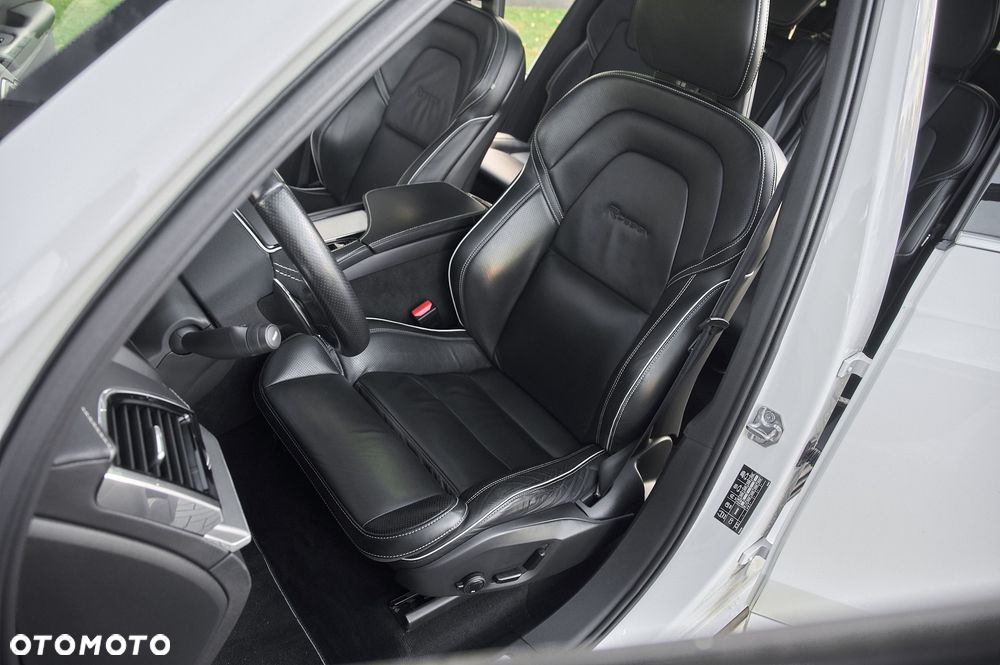 Volvo XC 90 D5 SCR AWD R-Design 7os - 22