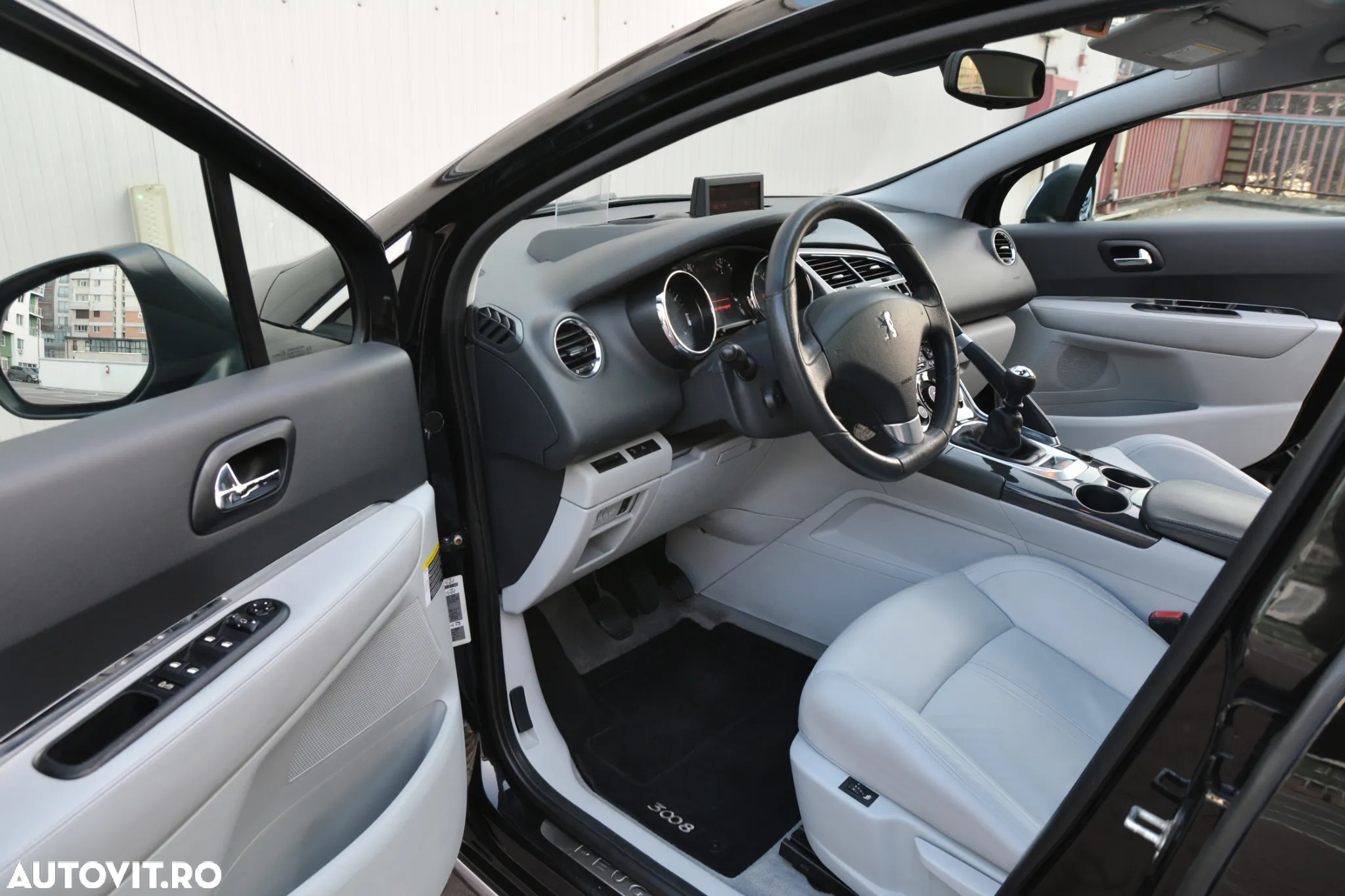 Peugeot 3008 155 THP Premium - 9