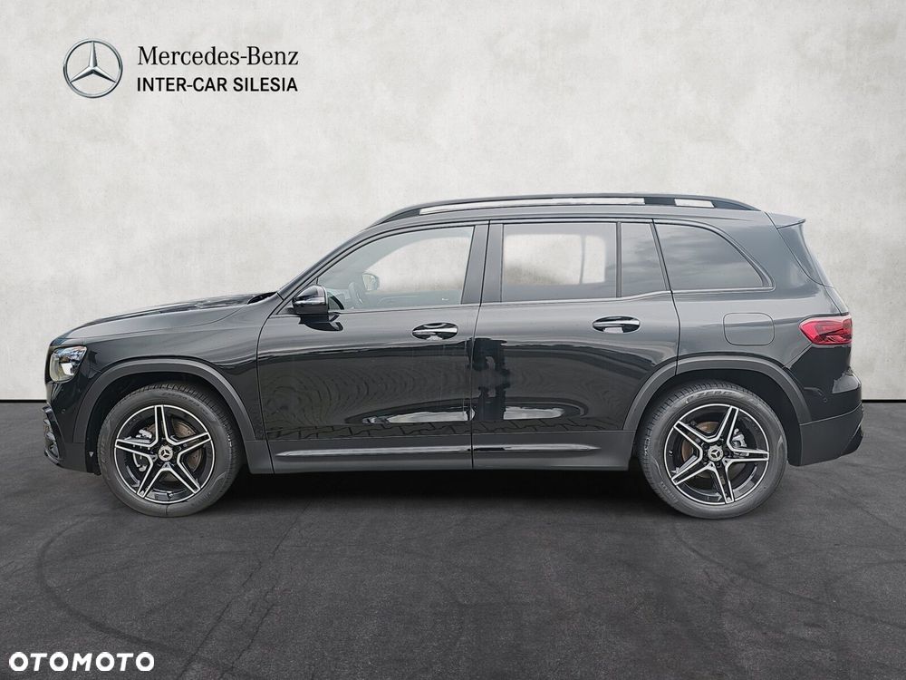 Mercedes-Benz GLB - 8