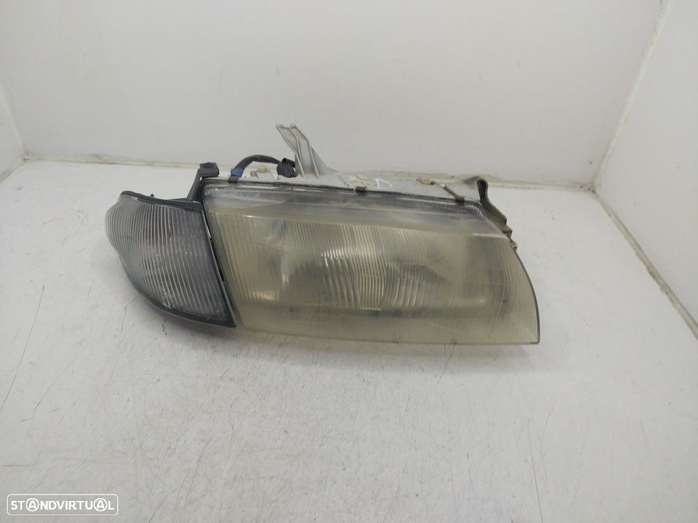 Farol/ Otica Dianteiro Esq Mazda 323 S V (Ba) - 3