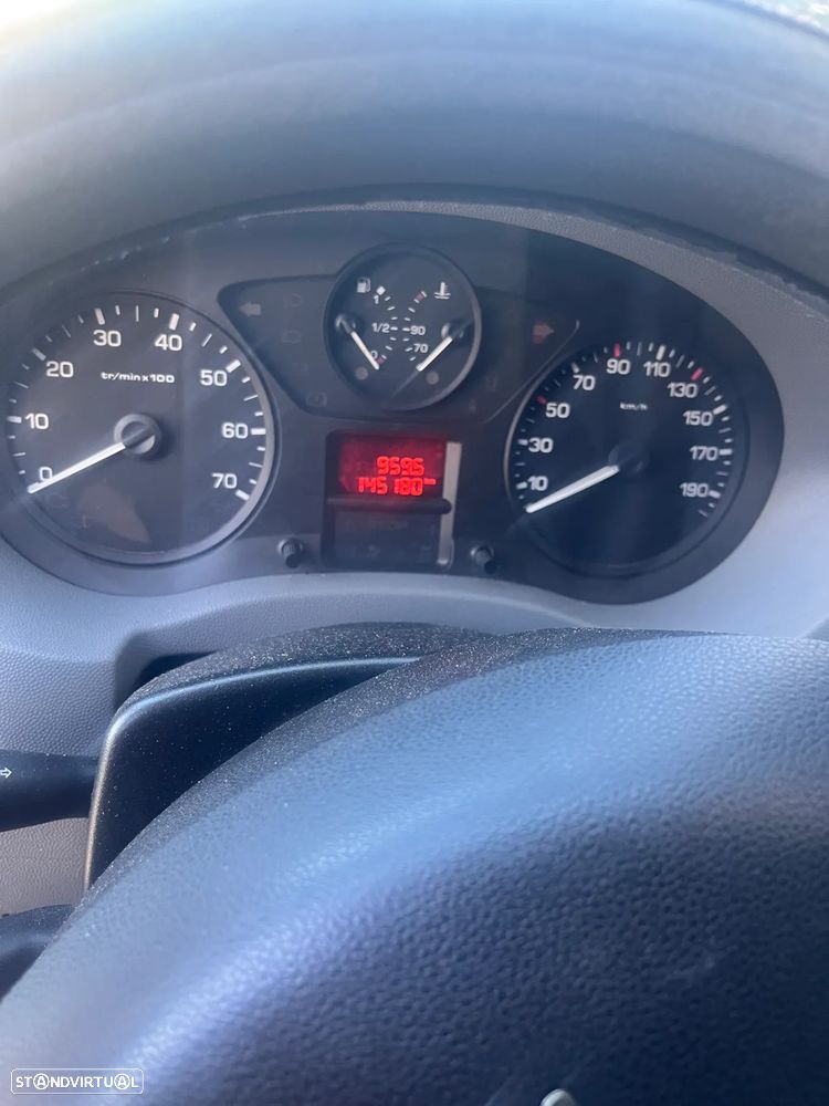 Peugeot EXPERT - 6