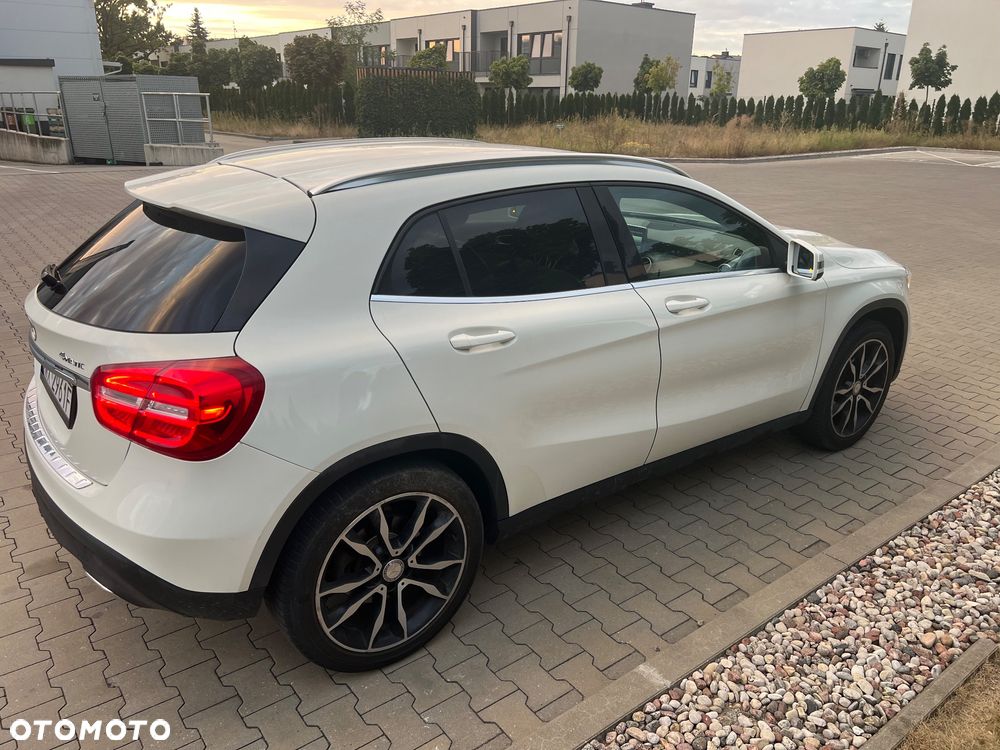 Mercedes-Benz GLA 250 4-Matic - 37