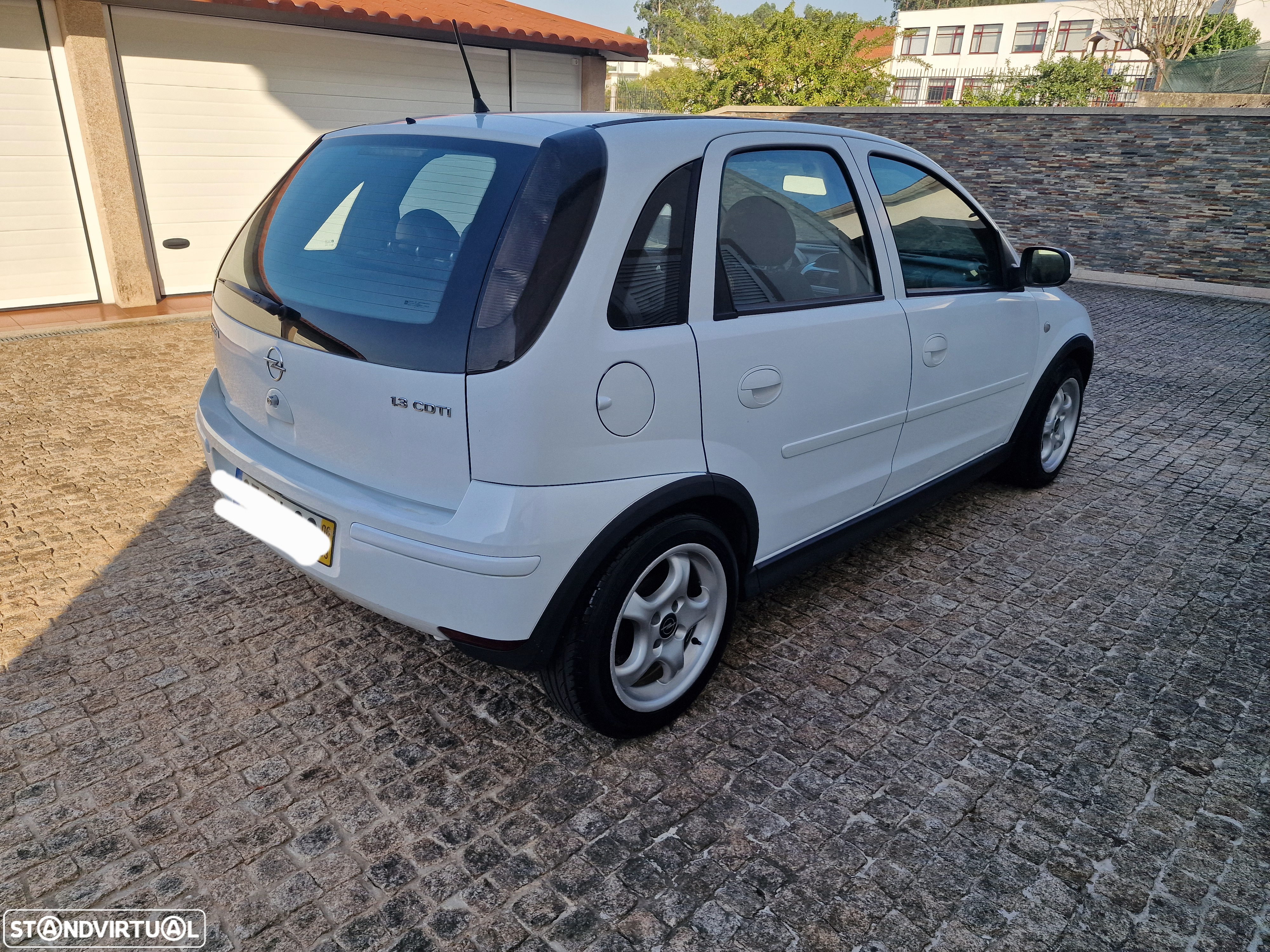 Opel Corsa 1.3 CDTi Cosmo - 2