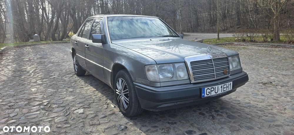 Mercedes-Benz W124 (1984-1993) - 1