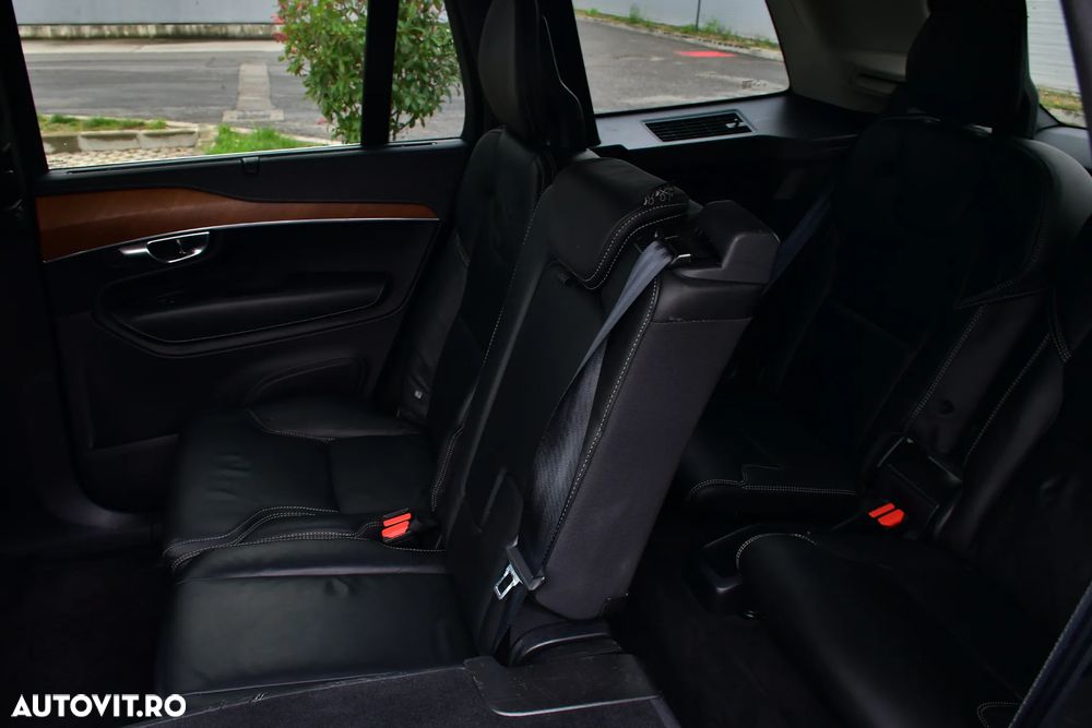 Volvo XC 90 - 8