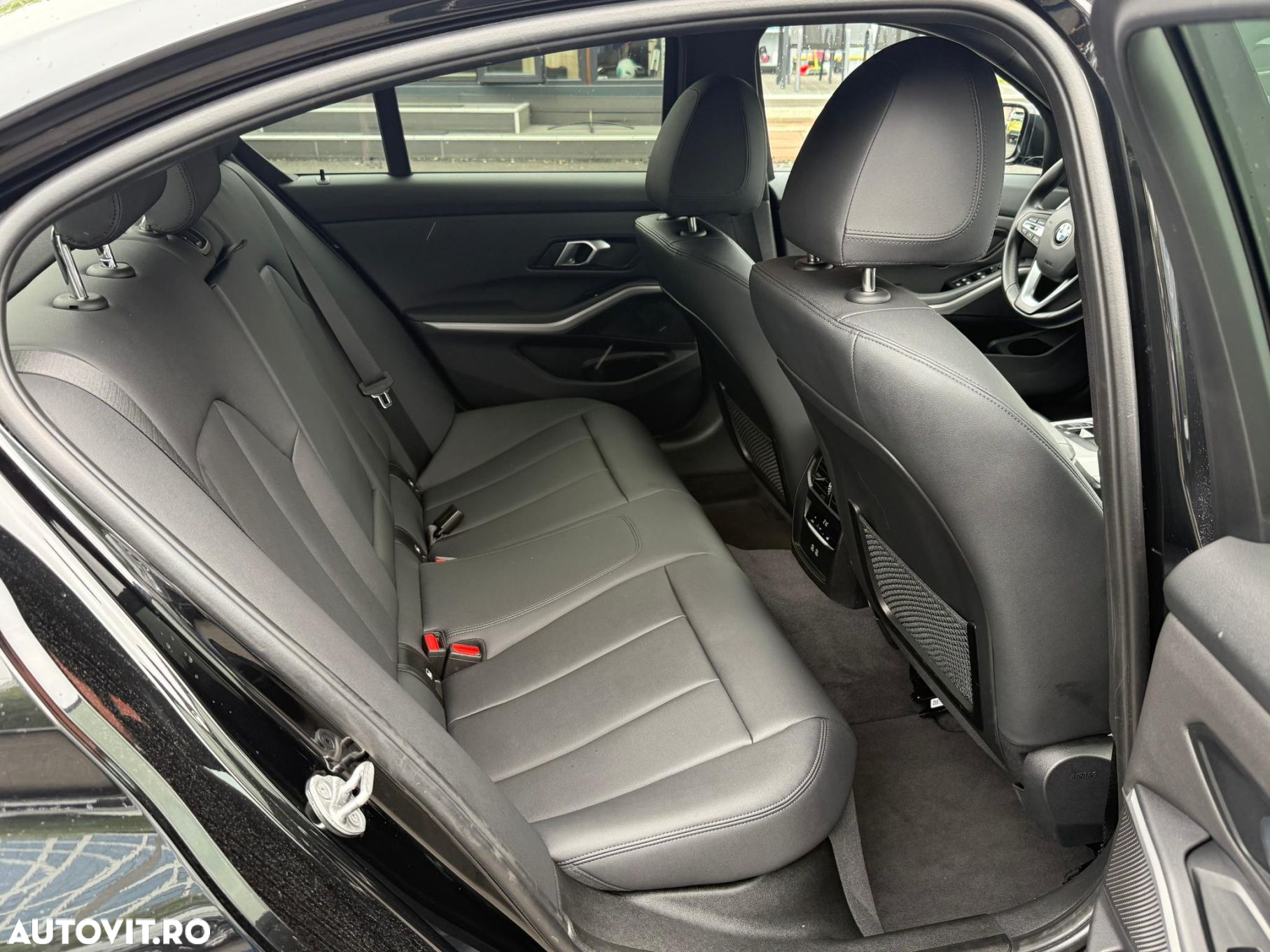 BMW Seria 3 316d AT MHEV - 13