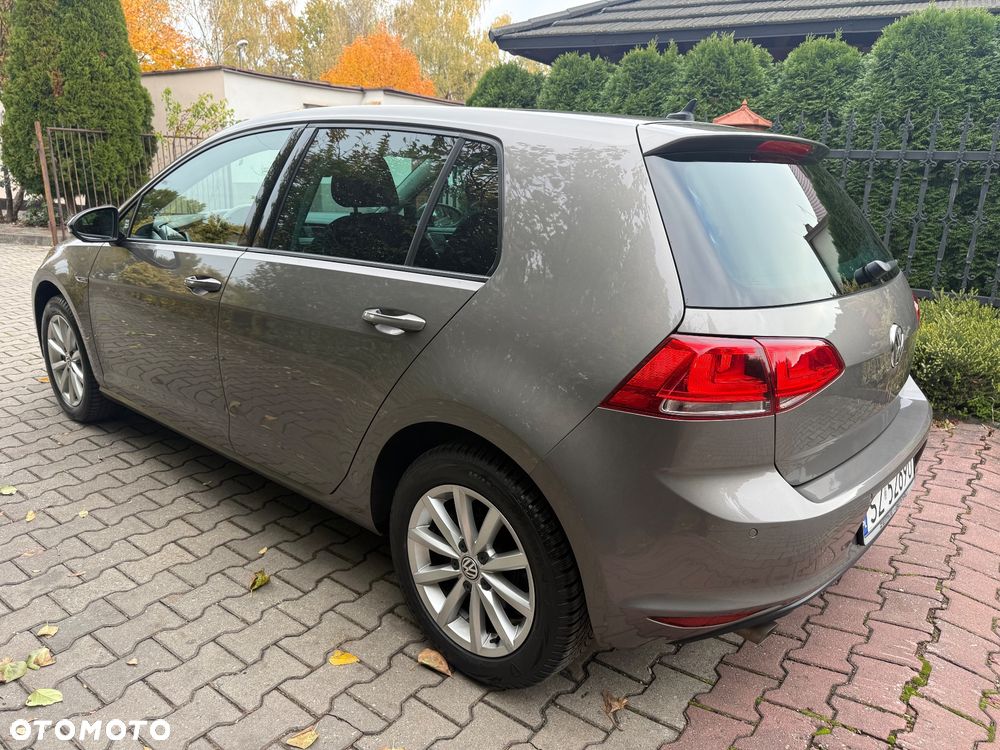 Volkswagen Golf 1.6 TDI BlueMotion Technology Lounge - 3