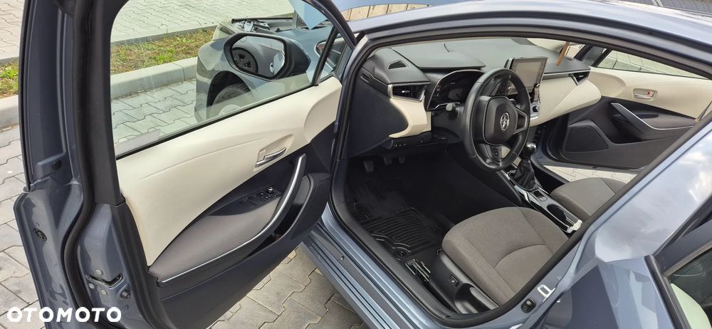 Toyota Corolla 1.6 Comfort - 12