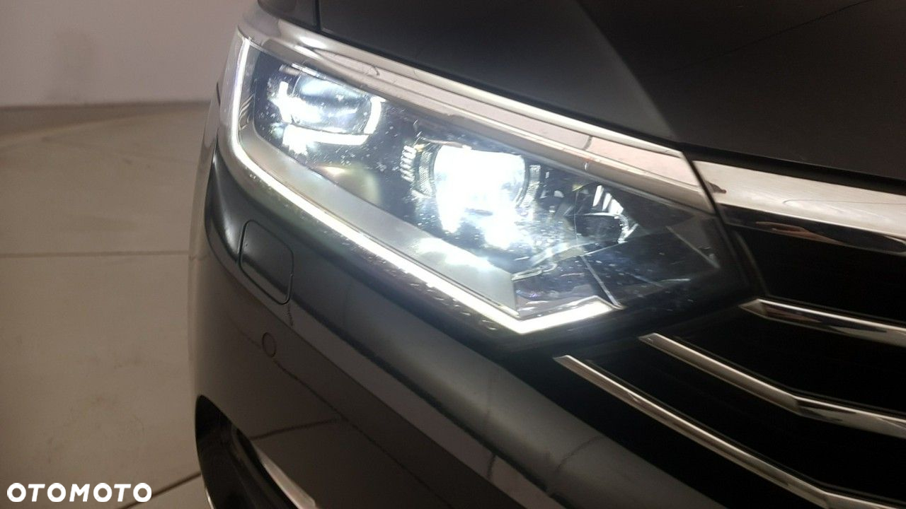 Volkswagen Passat - 15